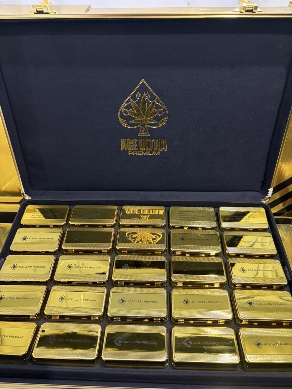 Ace Disposable Gold Edition - Image 2